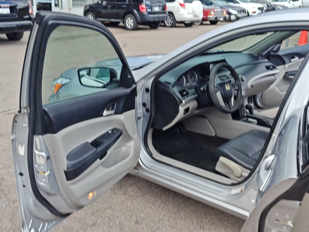 Photo 9 of this HONDA ACCORD
