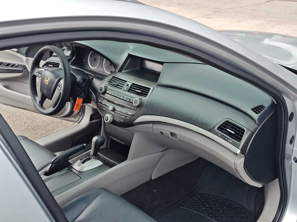 Photo 8 of this HONDA ACCORD