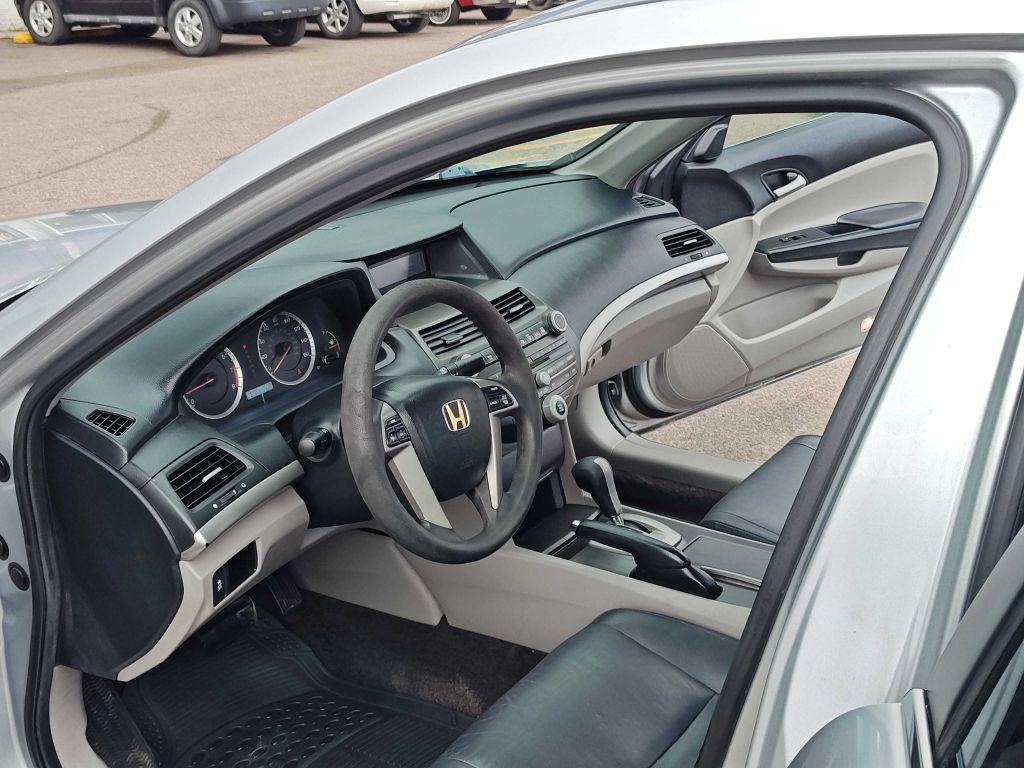 Photo 7 of this HONDA ACCORD