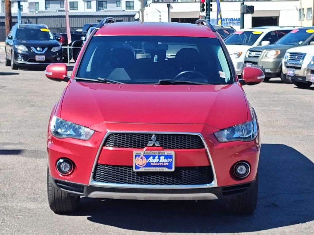 Photo 9 of this MITSUBISHI OUTLANDER