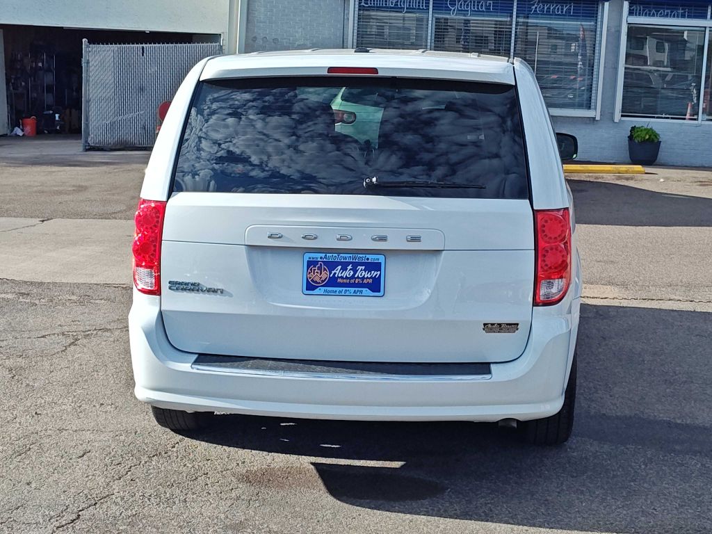 Photo 6 of this DODGE GRAND CARAVAN