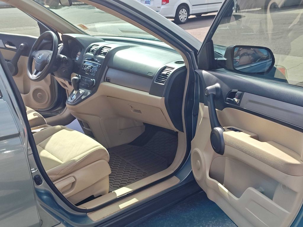 Photo 10 of this HONDA CR-V