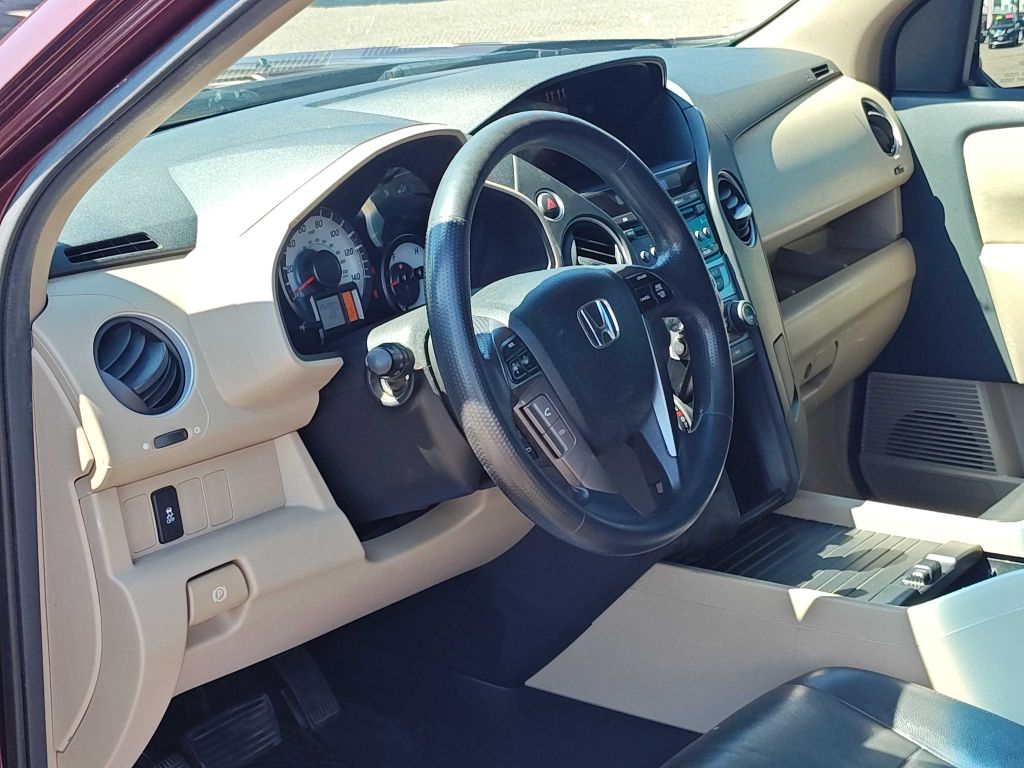 Photo 7 of this HONDA PILOT