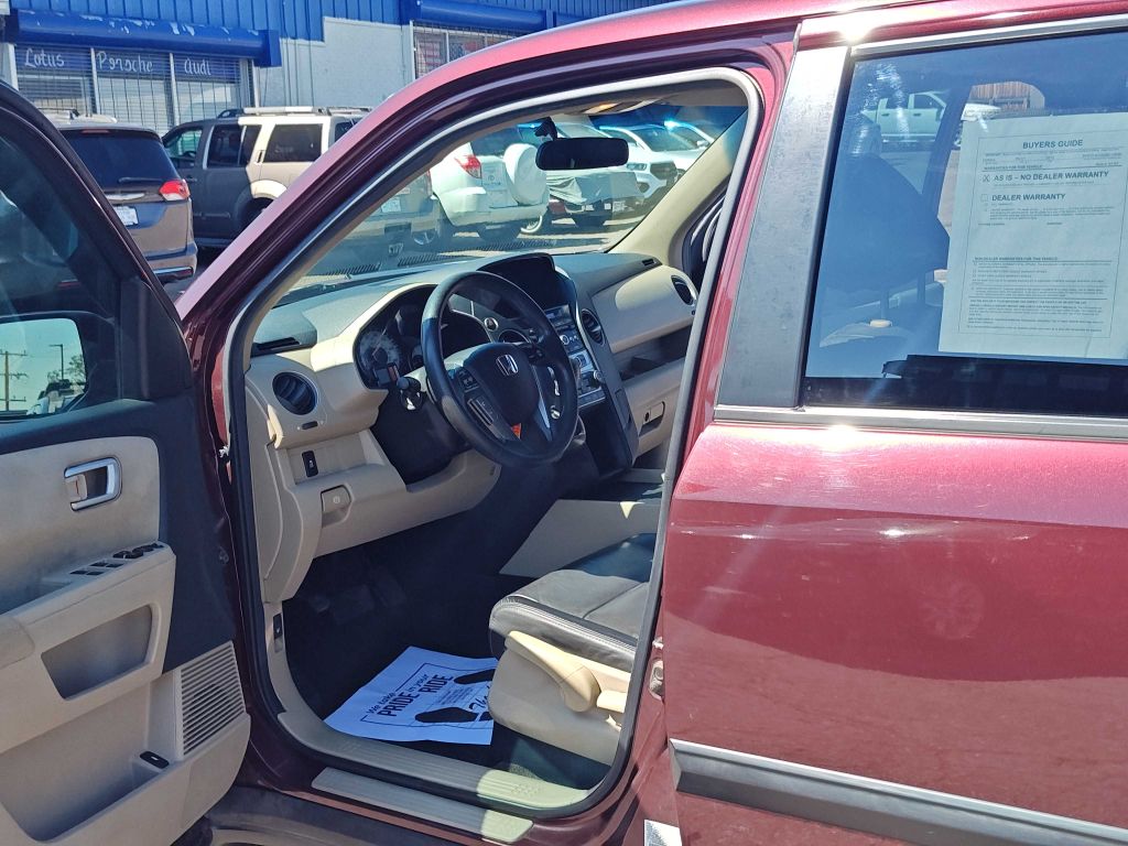 Photo 10 of this HONDA PILOT