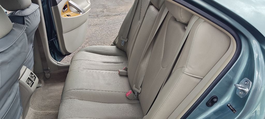 Photo 11 of this TOYOTA CAMRY