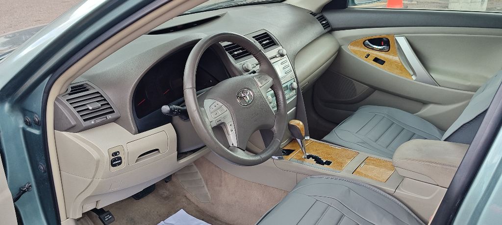 Photo 7 of this TOYOTA CAMRY