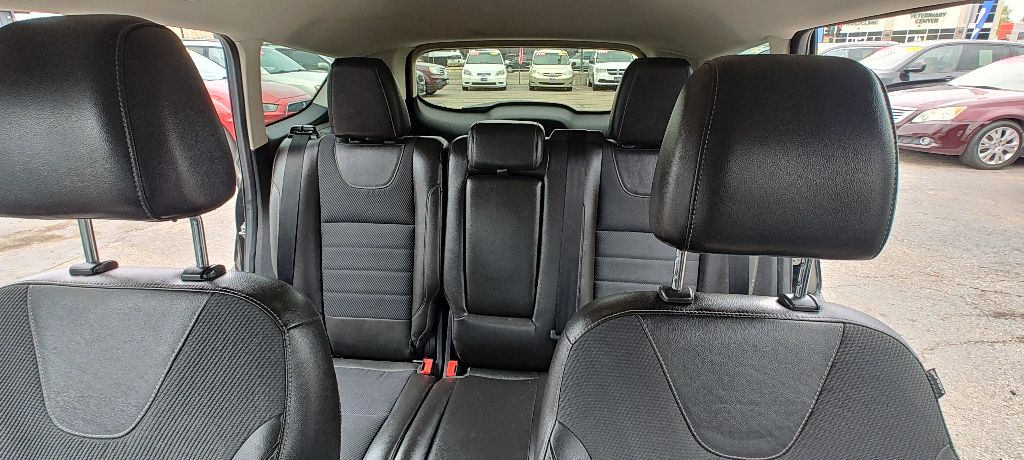 Photo 9 of this FORD ESCAPE