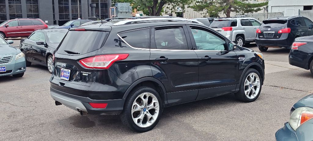 Photo 5 of this FORD ESCAPE