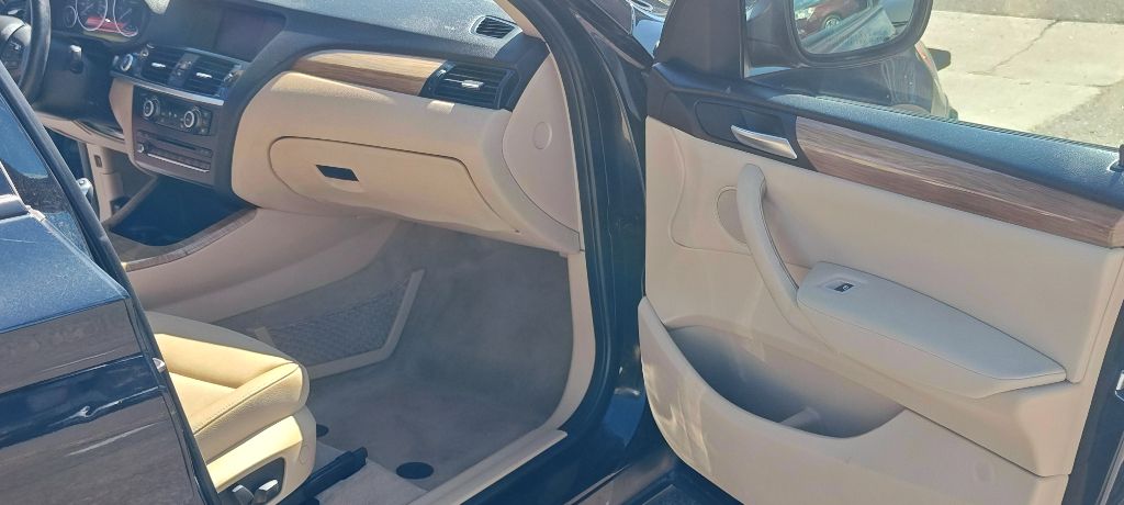 Photo 11 of this BMW X3