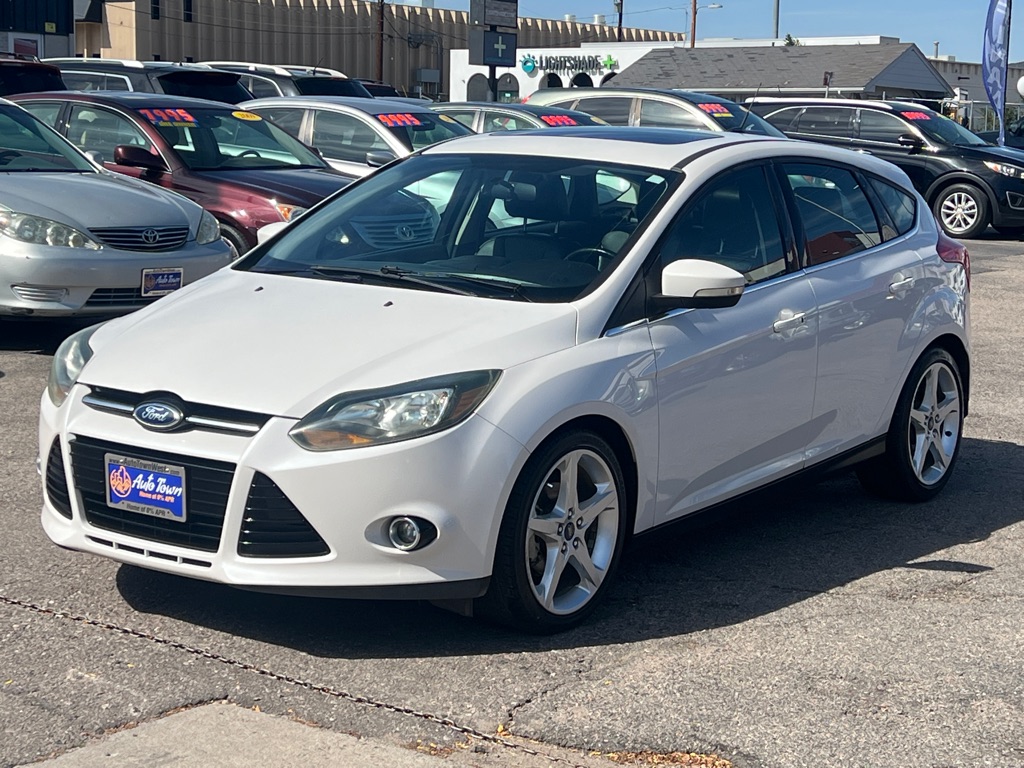 Photo 2 of this FORD FOCUS