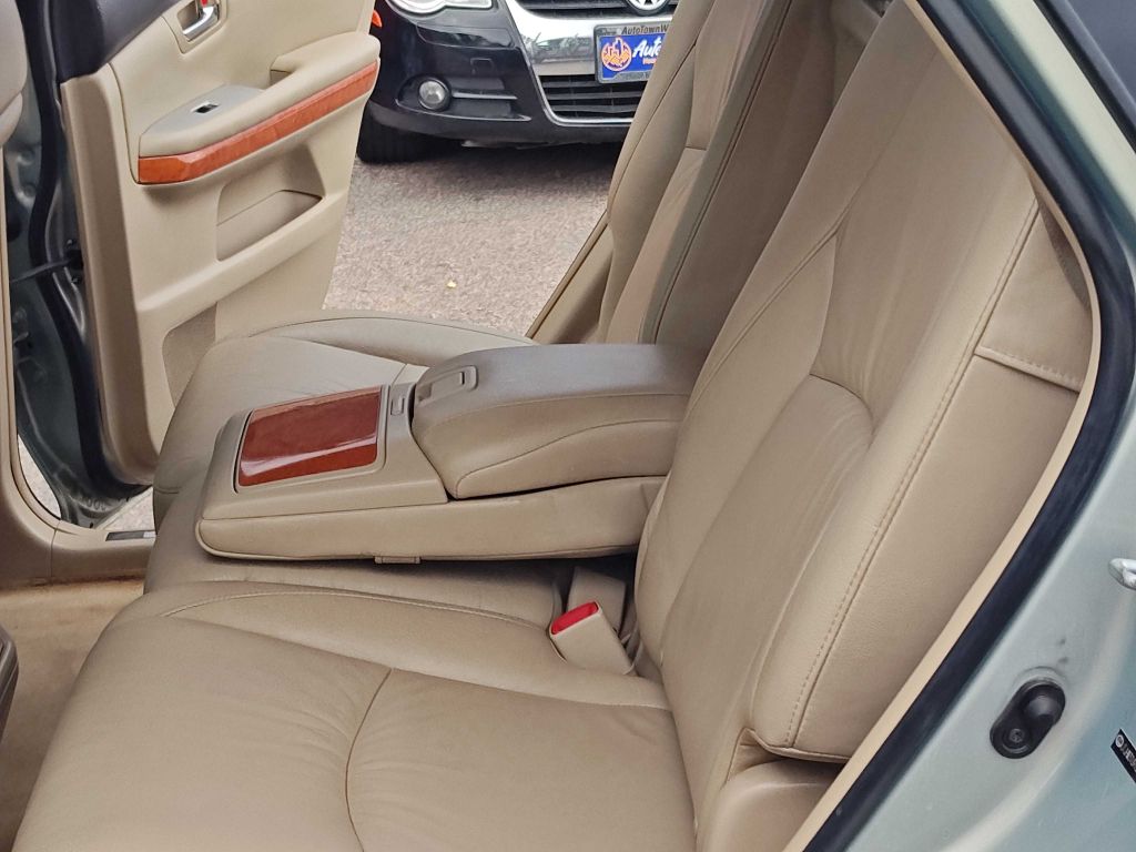 Photo 12 of this LEXUS RX