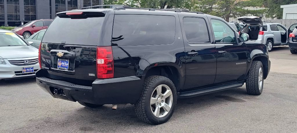 Photo 3 of this CHEVROLET SUBURBAN