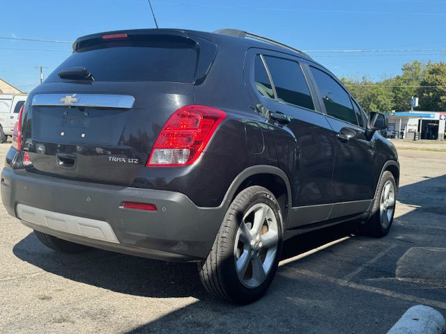 Photo 4 of this CHEVROLET TRAX
