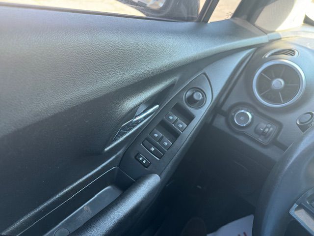 Photo 13 of this CHEVROLET TRAX