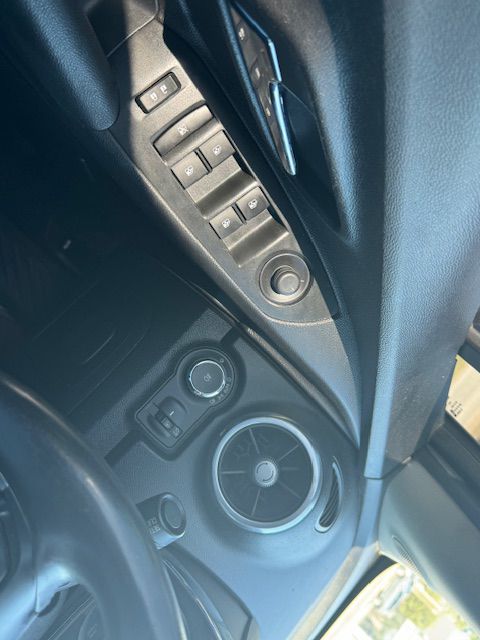 Photo 12 of this CHEVROLET TRAX