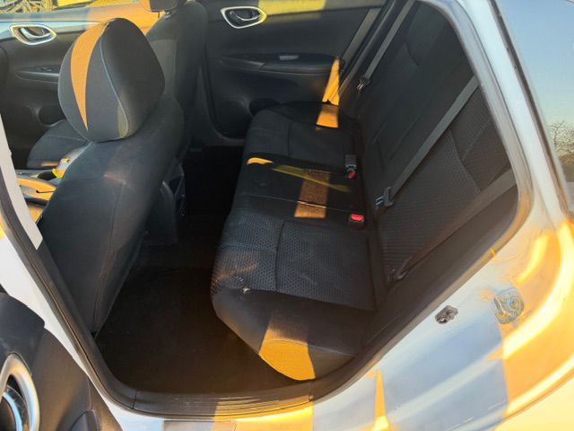 Photo 7 of this NISSAN SENTRA