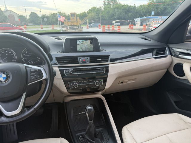 Photo 8 of this BMW X1