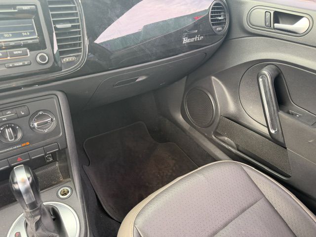Photo 10 of this VOLKSWAGEN BEETLE