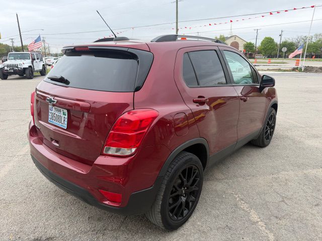 Photo 3 of this CHEVROLET TRAX
