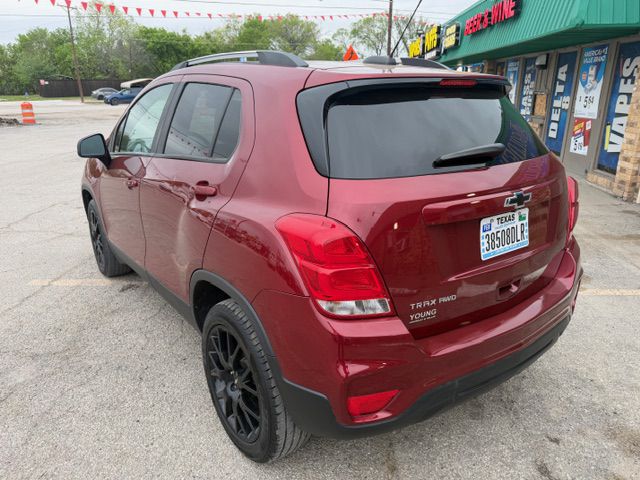 Photo 4 of this CHEVROLET TRAX