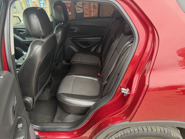 Photo 7 of this CHEVROLET TRAX