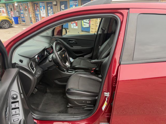 Photo 8 of this CHEVROLET TRAX