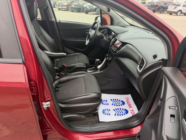 Photo 9 of this CHEVROLET TRAX