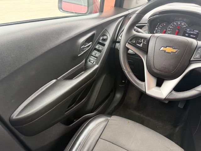 Photo 11 of this CHEVROLET TRAX