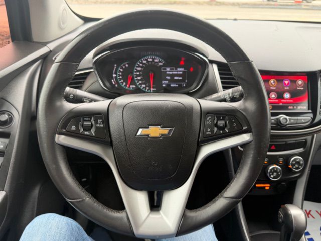 Photo 17 of this CHEVROLET TRAX