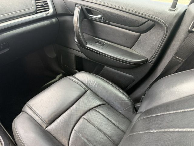 Photo 13 of this GMC ACADIA