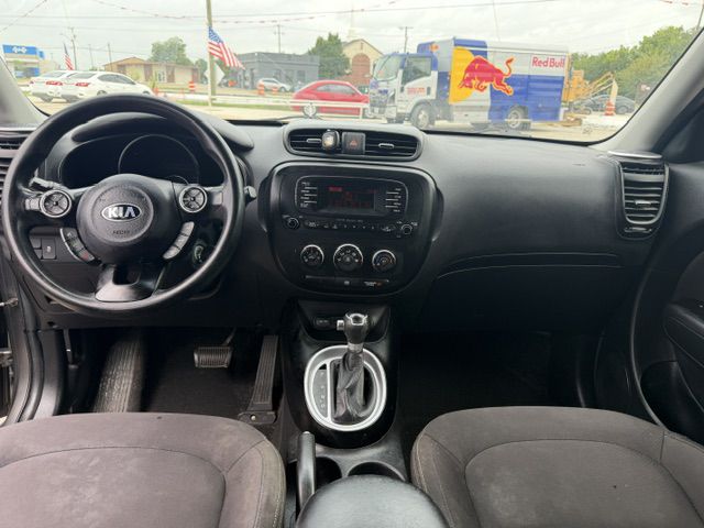 Photo 8 of this KIA SOUL