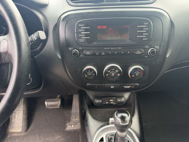 Photo 9 of this KIA SOUL