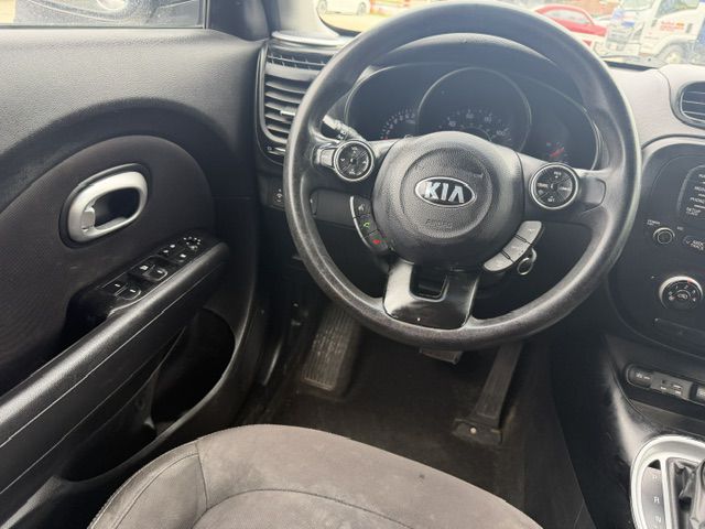 Photo 10 of this KIA SOUL