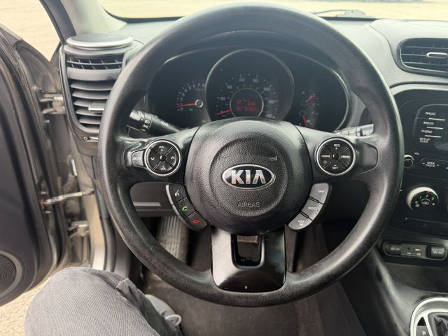 Photo 12 of this KIA SOUL