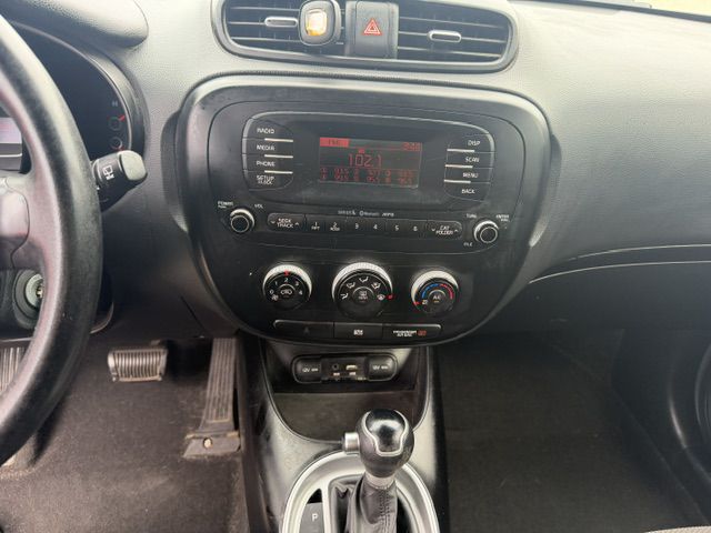 Photo 13 of this KIA SOUL
