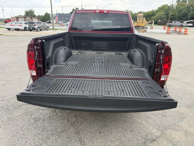 Photo 5 of this RAM 1500 CLASSIC