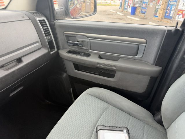 Photo 10 of this RAM 1500 CLASSIC