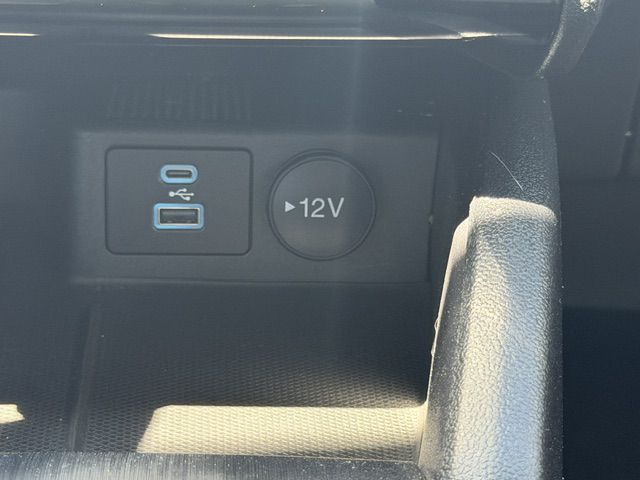 Photo 12 of this FORD ESCAPE