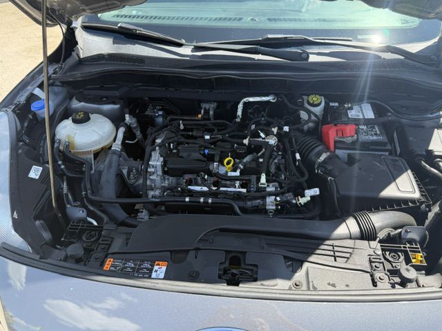Photo 13 of this FORD ESCAPE