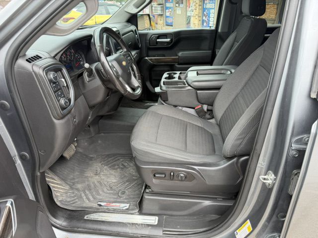Photo 8 of this CHEVROLET SILVERADO 1500