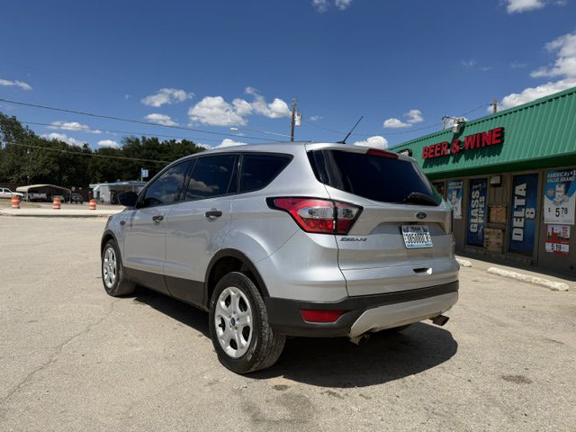 Photo 4 of this FORD ESCAPE
