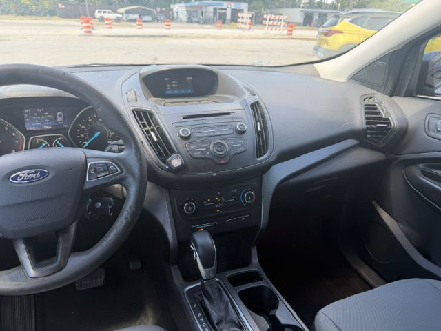 Photo 11 of this FORD ESCAPE
