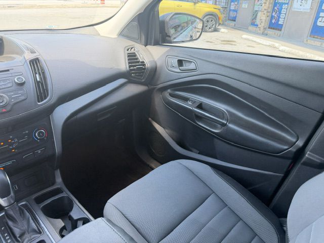 Photo 12 of this FORD ESCAPE