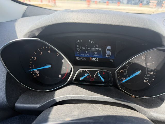Photo 13 of this FORD ESCAPE