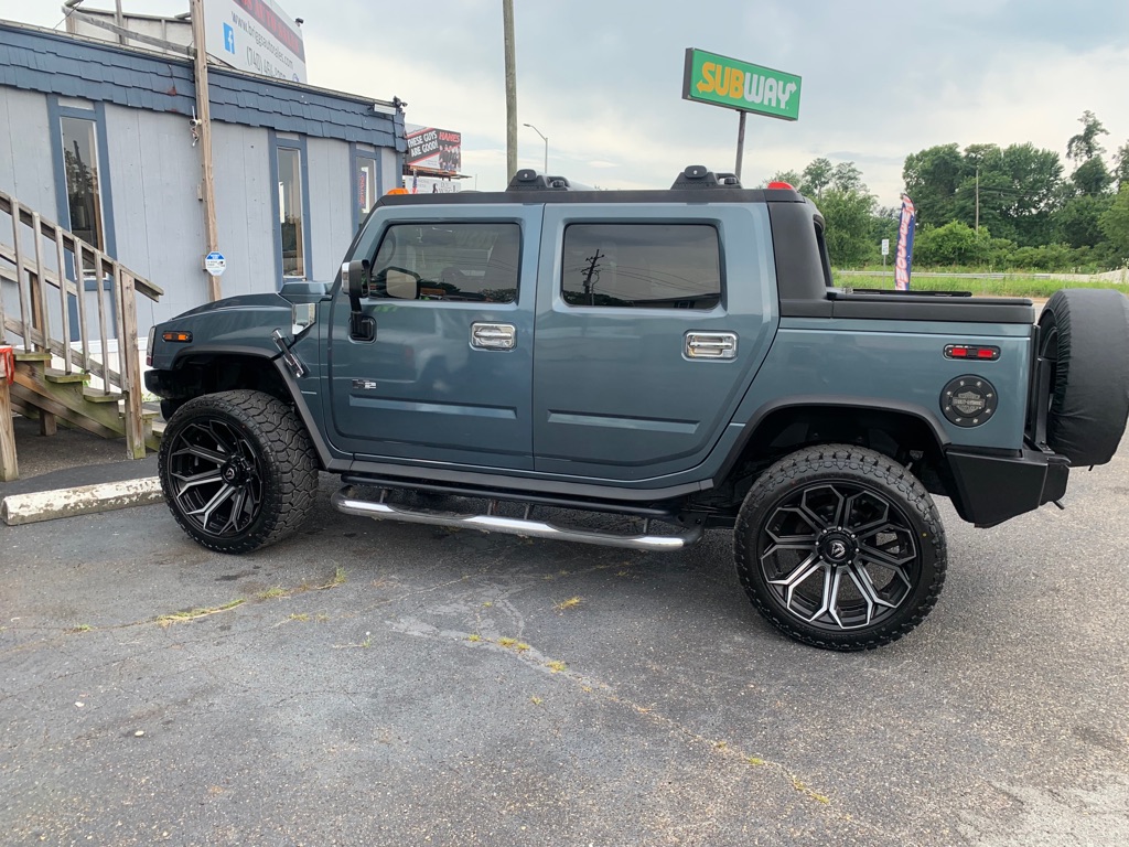Photo 5 of this HUMMER H2 SUT