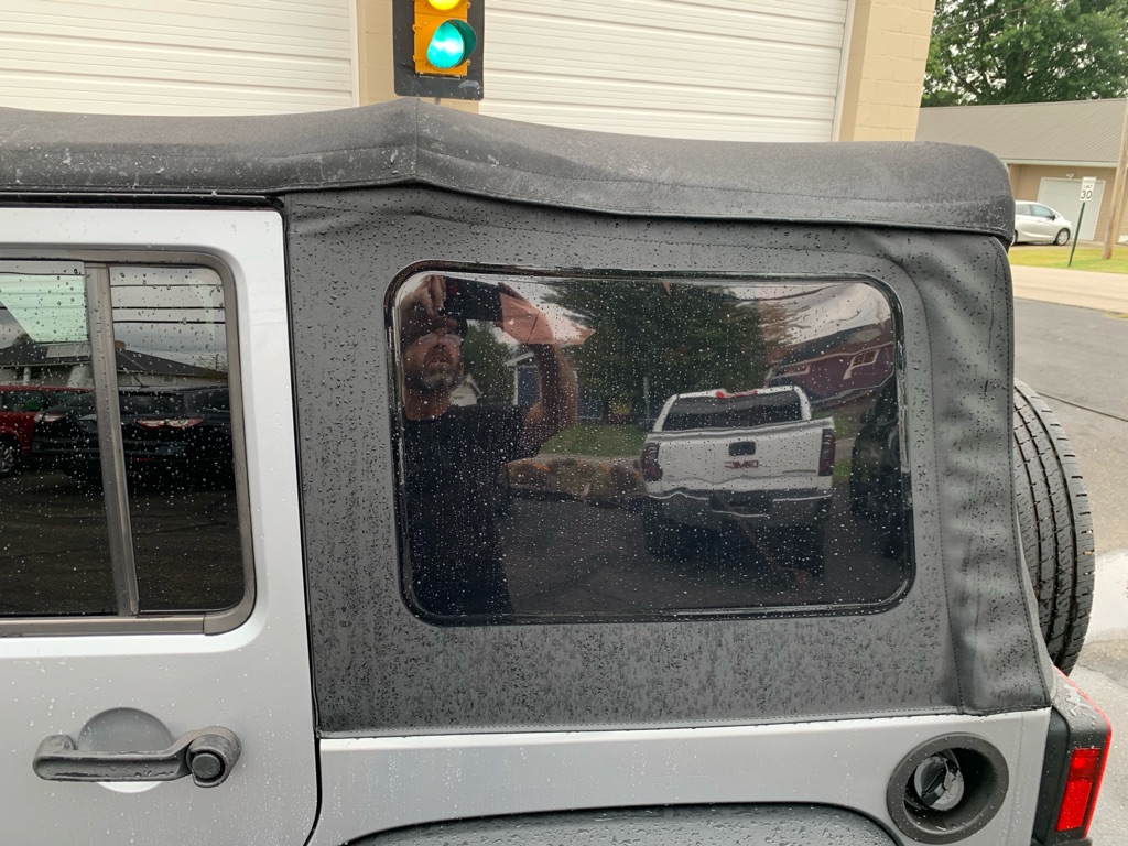 Photo 12 of this JEEP WRANGLER UNLIMI