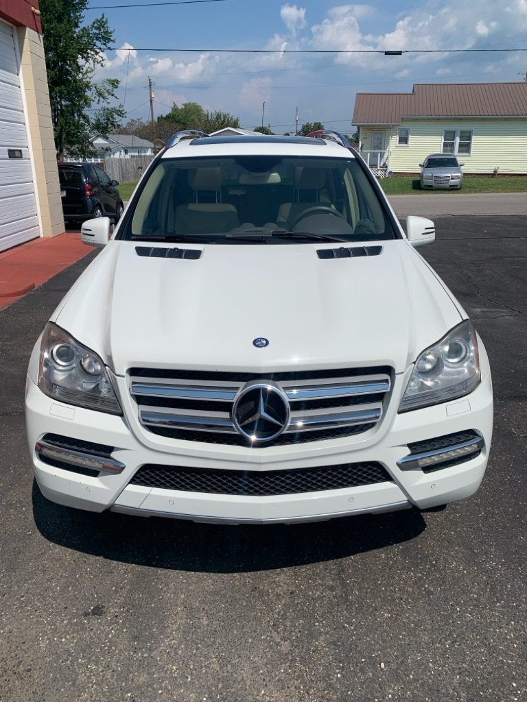 Photo 6 of this MERCEDES-BENZ GL-CLASS
