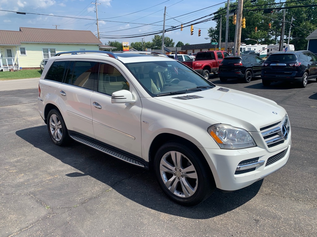 Photo 7 of this MERCEDES-BENZ GL-CLASS