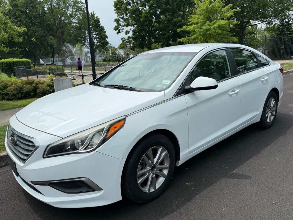 White 2016 Hyundai Sonata Sedan Front-Wheel Drive Automatic