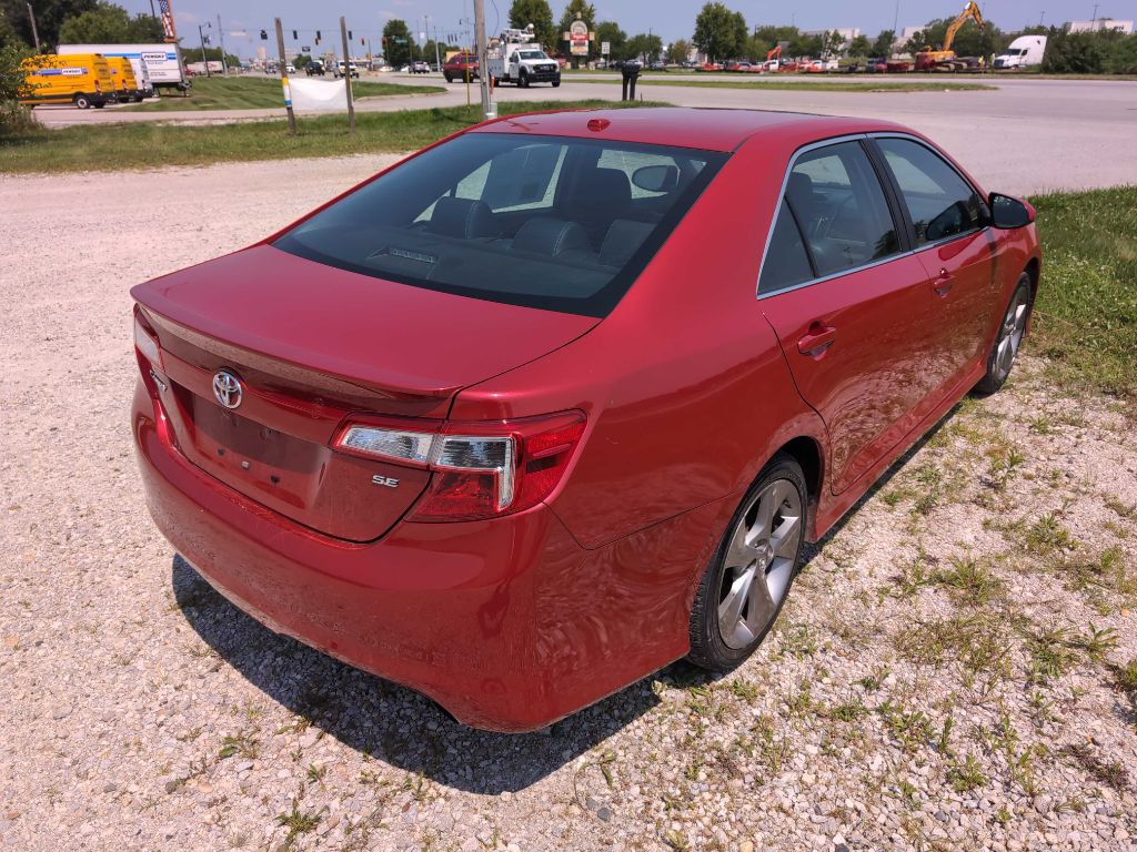 Photo 3 of this TOYOTA CAMRY